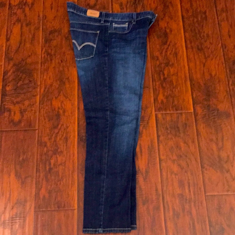 Levi’s mid rise skinny jeans size 14M.